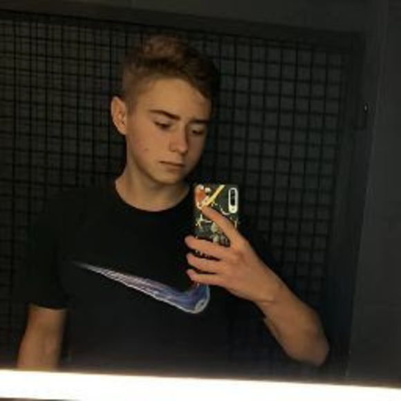 Meet your Posher, Артём - Picture 1 of 1